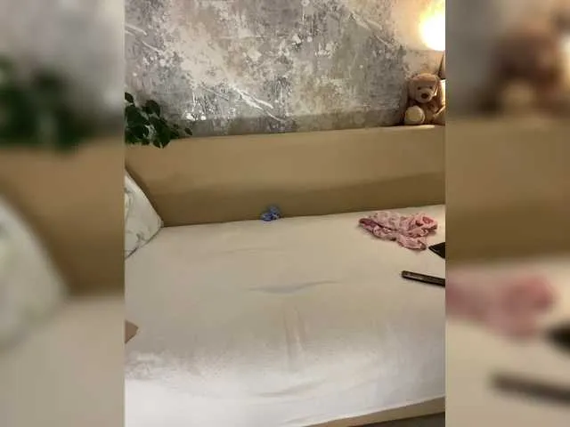 karolwhite_ free chat on liveonude Image 6