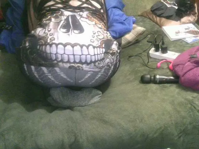 IngaQAce free chat on liveonude