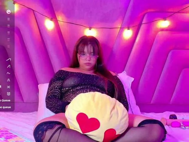 Milana555550 free chat on liveonude Image 3