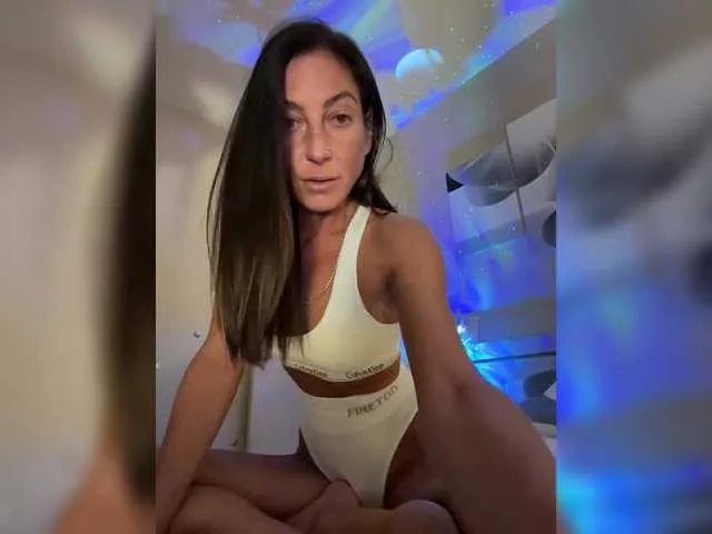 AnalTaxi free chat on liveonude Image 13