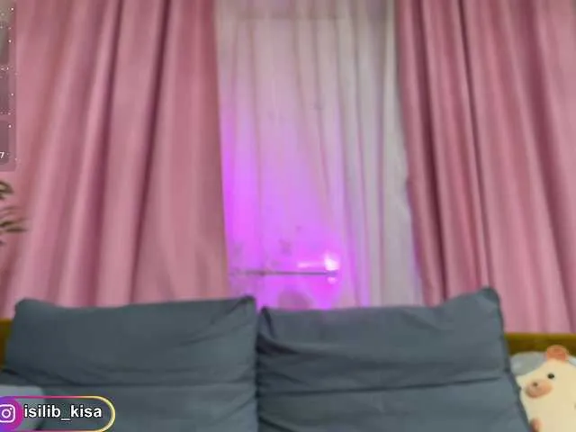 roxyheartley free chat on liveonude Image 12