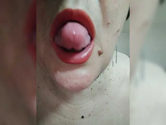 xunybany free chat on liveonude Image 12