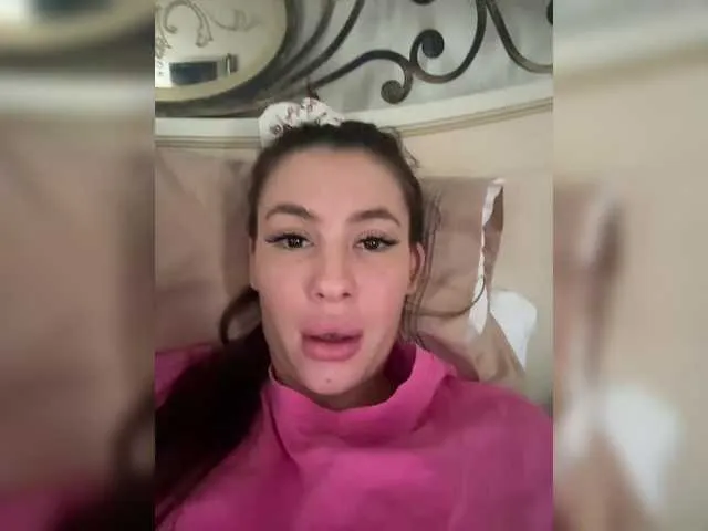 HEYBANANA free chat on liveonude Image 5