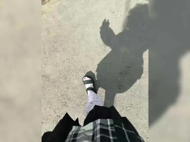 april_ebony18_ free chat on liveonude Image 4