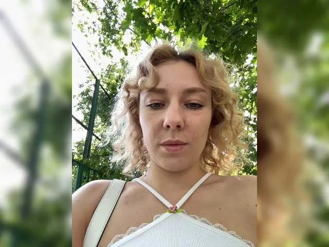 april_ebony18_ free chat on liveonude Image 9