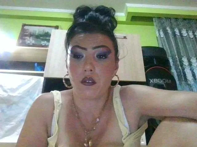 BELBIG free chat on liveonude Image 5