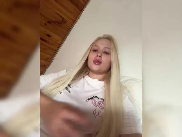 LanaLeetr1 free chat on liveonude Image 3