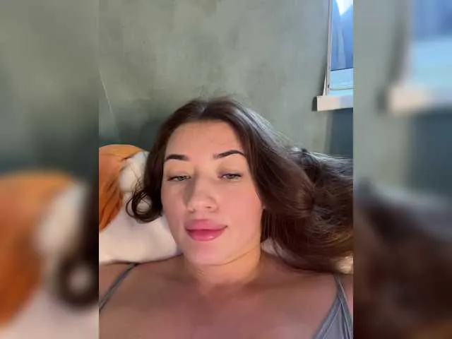 escar_let free chat on liveonude Image 18