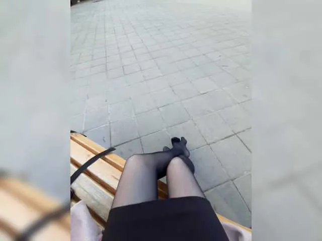 karolwhite_ free chat on liveonude Image 3