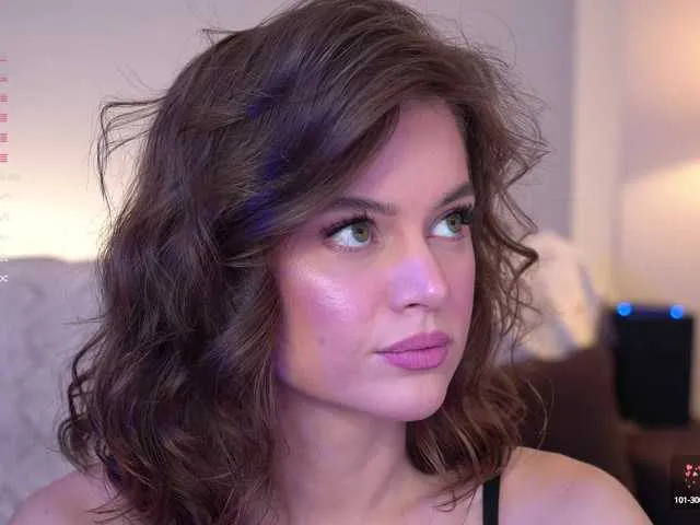 mandarinkaa free chat on liveonude Image 2