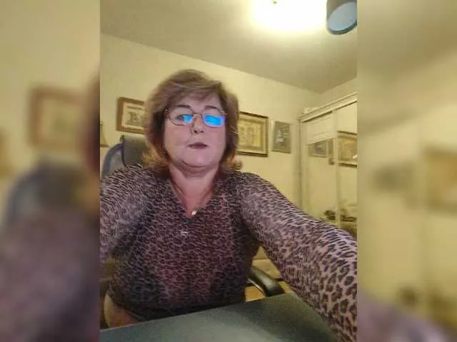 Wild-Angel777 free chat on liveonude Image 9