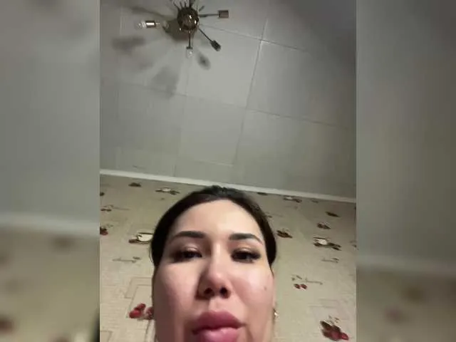 renattabigboobs free chat on liveonude Image 3