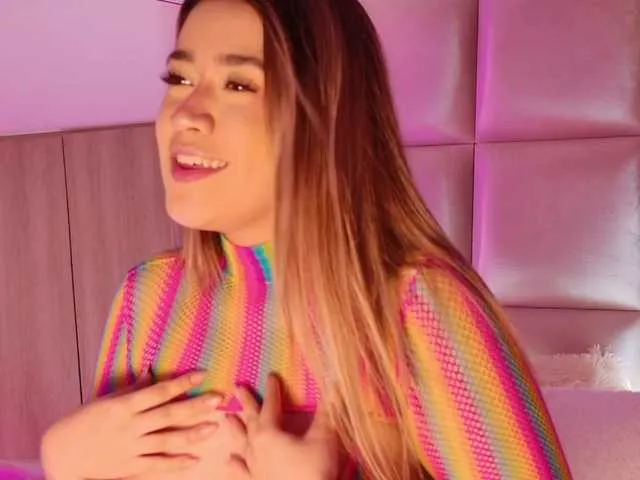 h0n3yb333 free chat on liveonude Image 9