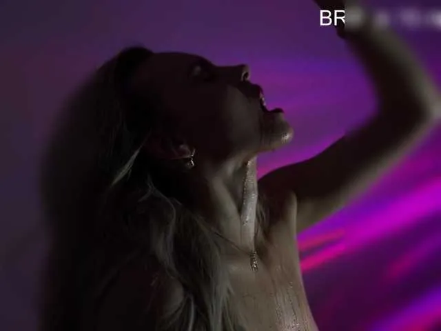 SheOnShe free chat on liveonude Image 18