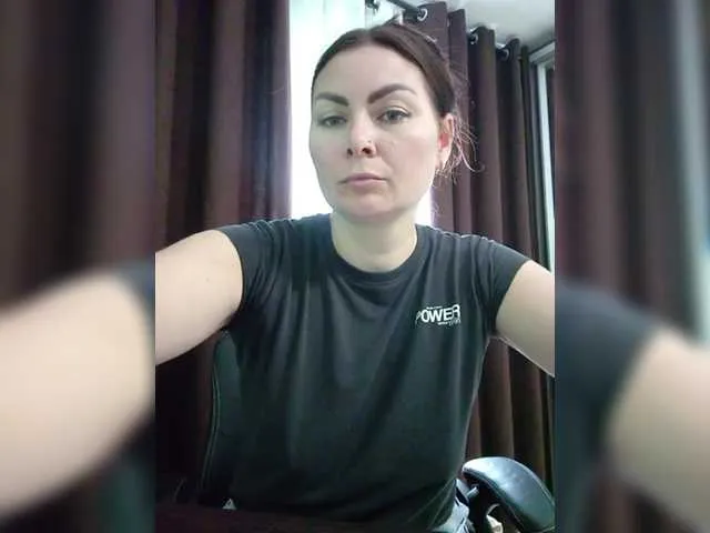 xunybany free chat on liveonude Image 2