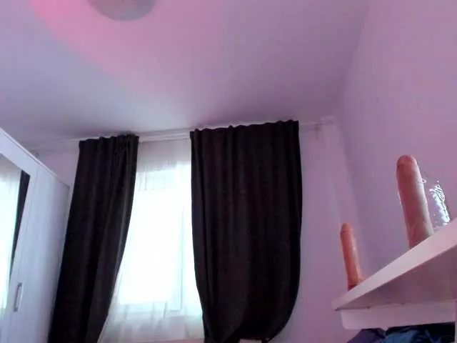 liz_holmes free chat on liveonude Image 2