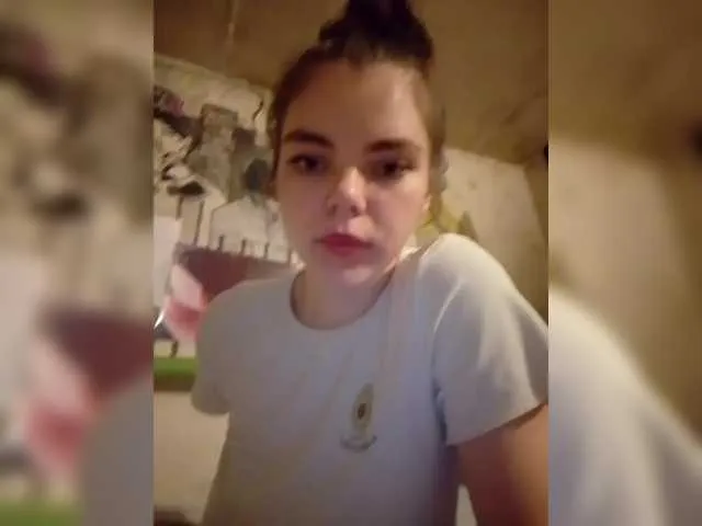 xunybany free chat on liveonude Image 17