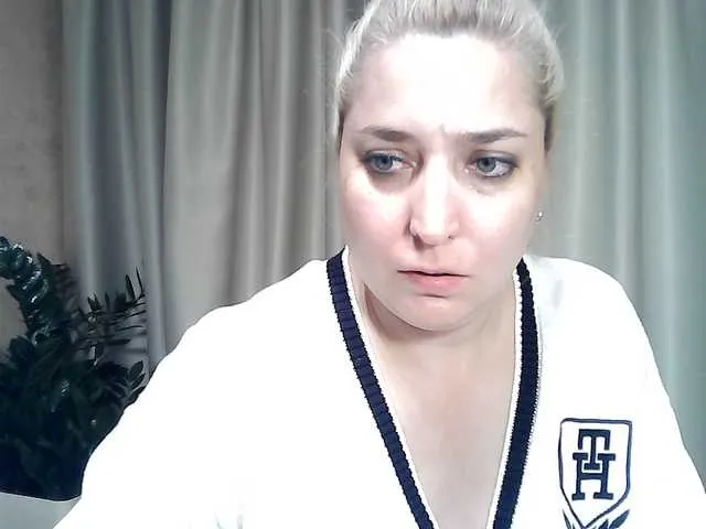 LanaLeetr1 free chat on liveonude Image 18