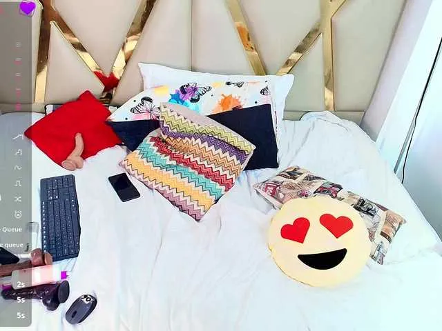 kinkyhousewifee free chat on liveonude