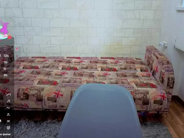 rouxe_lee free chat on liveonude Image 15