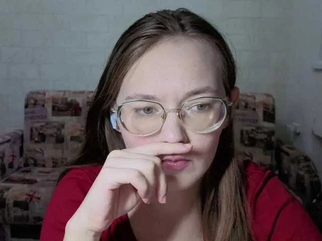 rouxe_lee free chat on liveonude Image 3