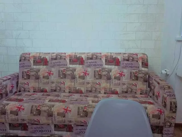 rouxe_lee free chat on liveonude Image 9