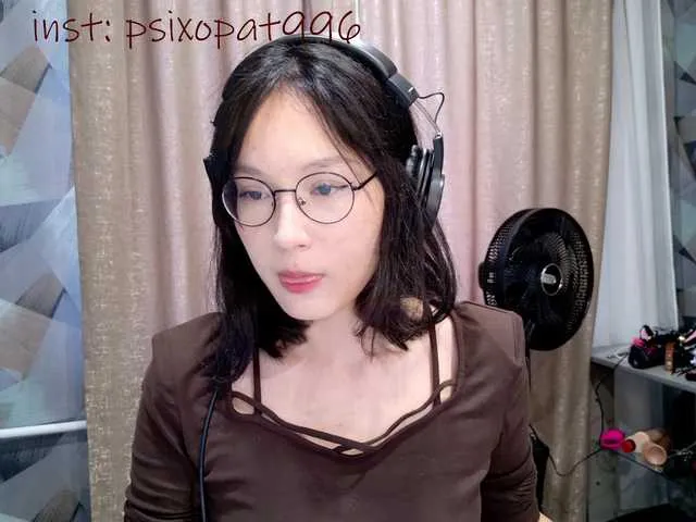 Wild-Angel777 free chat on liveonude Image 4