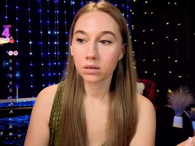 Sonya-reallsugar free chat on liveonude Image 16