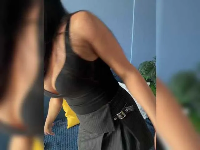 Wild-Angel777 free chat on liveonude Image 4