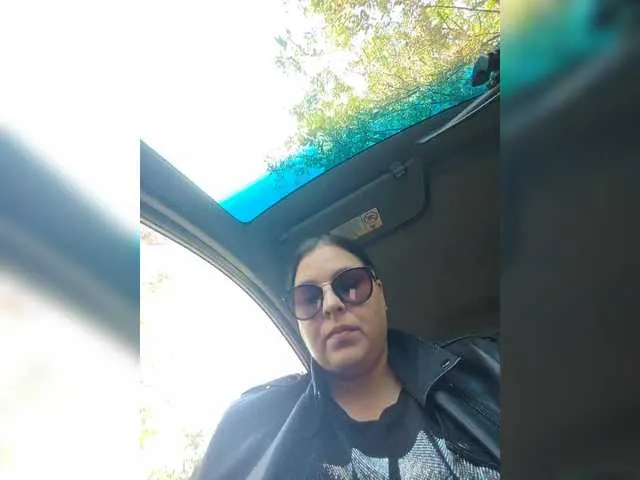 xunybany free chat on liveonude Image 13