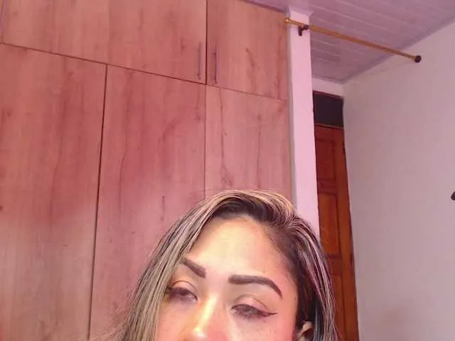 Wild-Angel777 free chat on liveonude Image 9