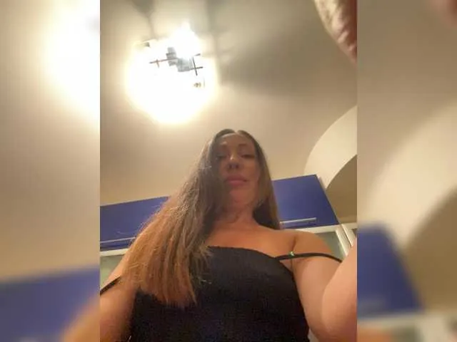 BELBIG free chat on liveonude Image 16