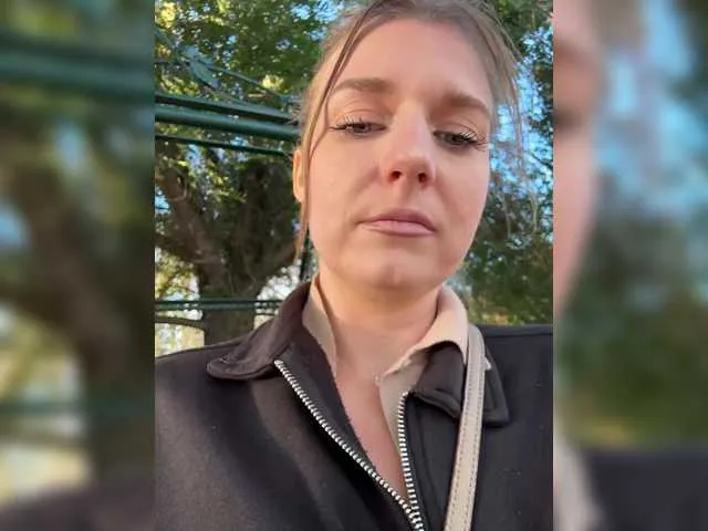 _meow_neko_ free chat on liveonude Image 10