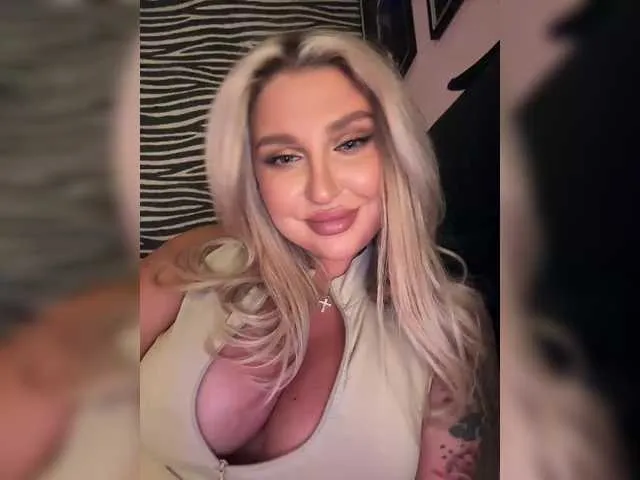 Kotofeyka1 free chat on liveonude