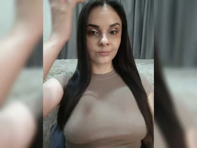 HEYBANANA free chat on liveonude Image 19