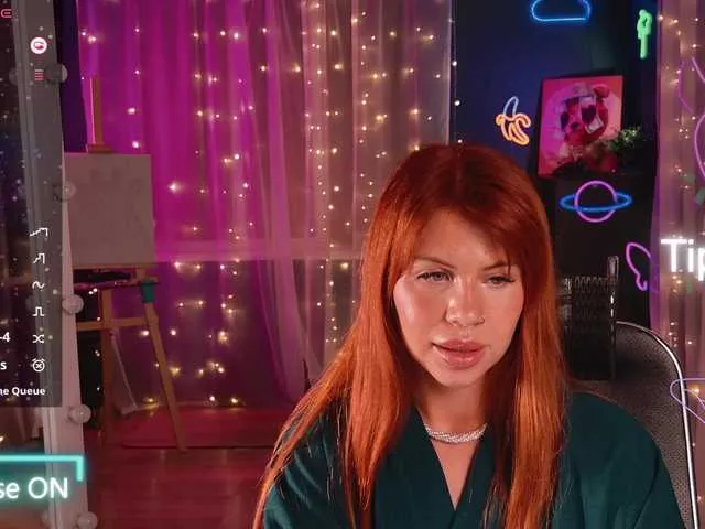 KristinaMoon free chat on liveonude