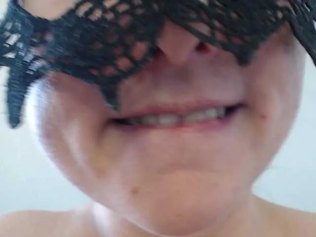 dafni_mon free chat on liveonude Image 17