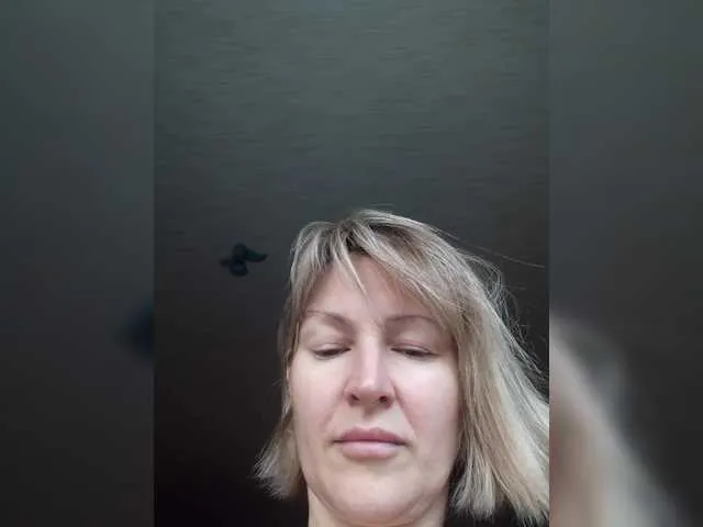 BELBIG free chat on liveonude Image 17