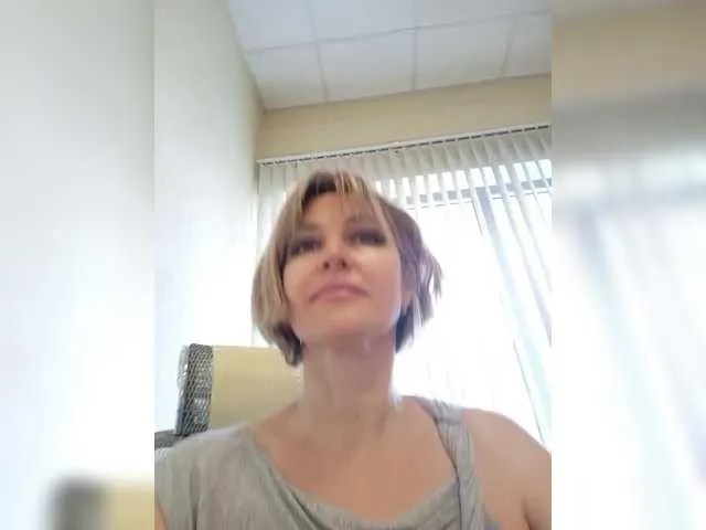 BELBIG free chat on liveonude Image 6