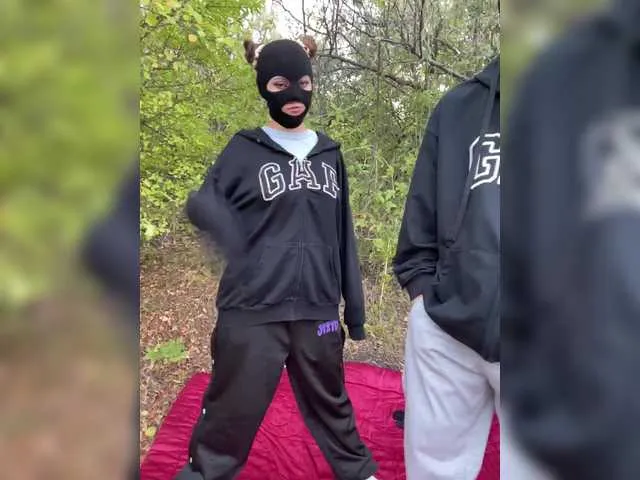 Wild-Angel777 free chat on liveonude Image 12