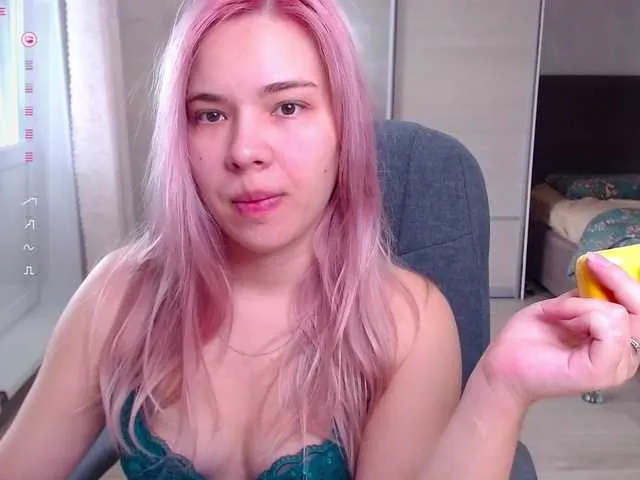 Wild-Angel777 free chat on liveonude Image 2