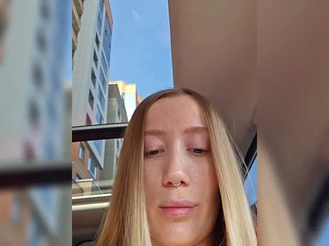 DiamondJo free chat on liveonude Image 8