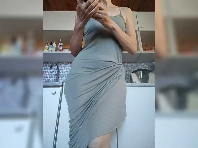 xunybany free chat on liveonude Image 7