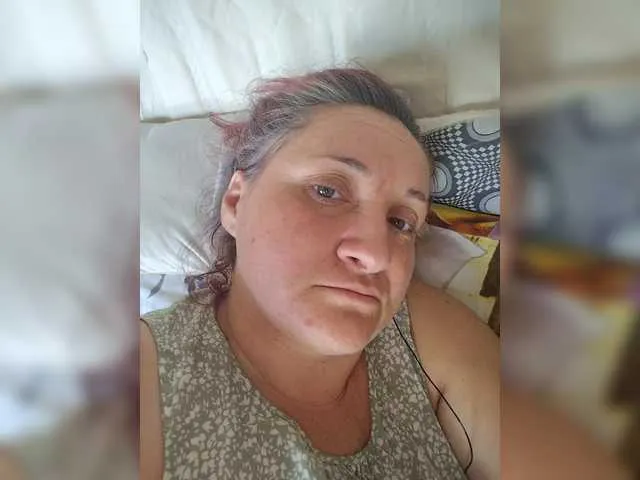 selina_kyl3 free chat on liveonude Image 15