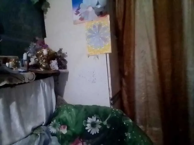 MiaLiaHot free chat on liveonude Image 5