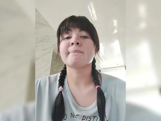 lenaMalina free chat on liveonude