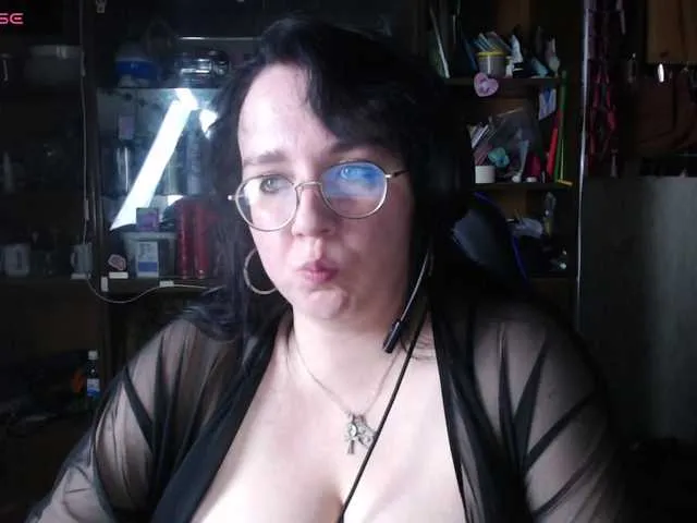 iamlila free chat on liveonude Image 4