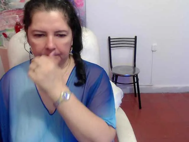 maddymendozaxx free chat on liveonude Image 15