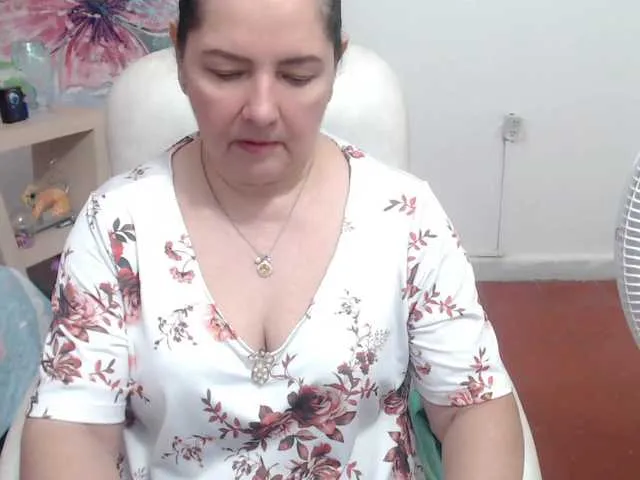 maddymendozaxx free chat on liveonude Image 8