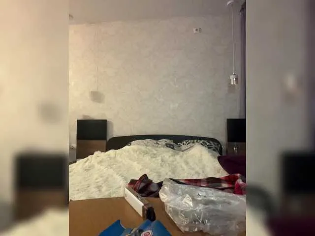 MiaLiaHot free chat on liveonude Image 19